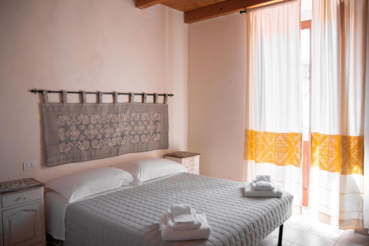 La Vecchia Torre Hotel Bosa Buitenkant foto