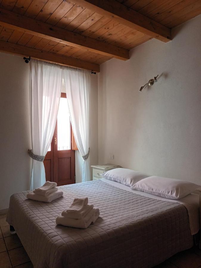 La Vecchia Torre Hotel Bosa Buitenkant foto